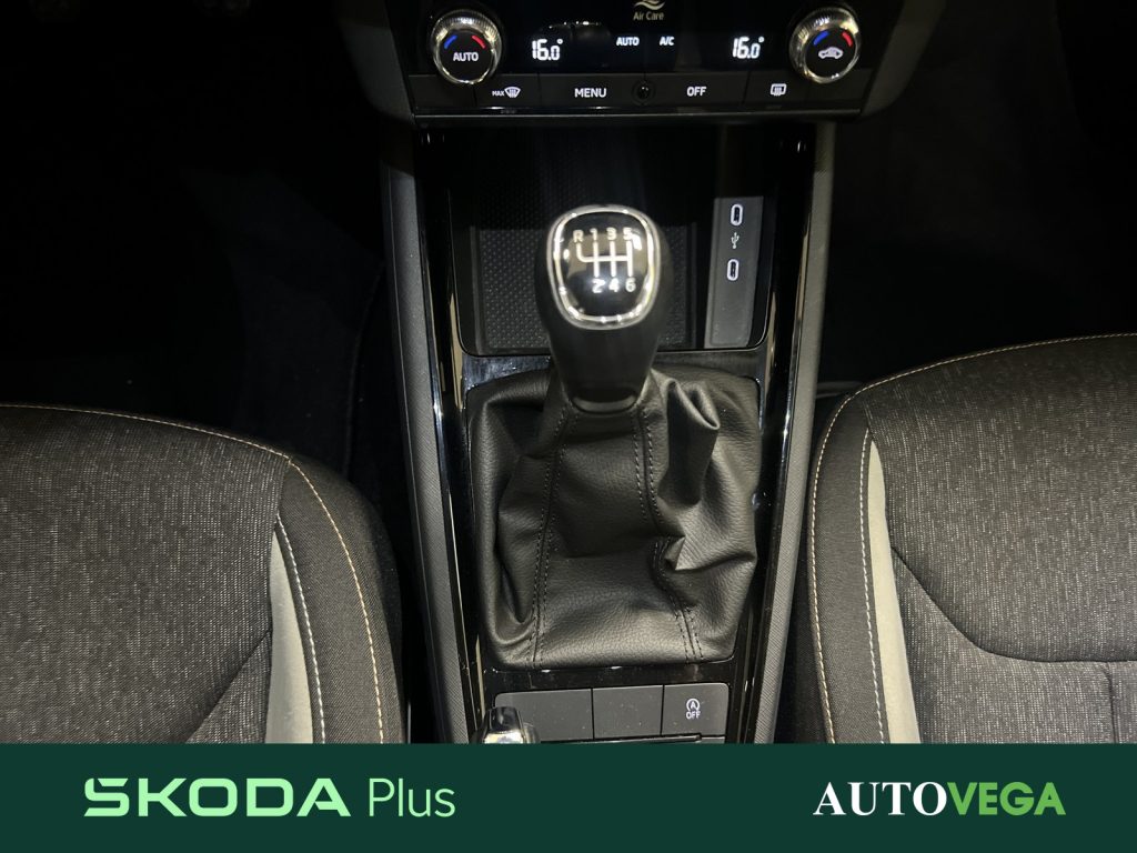 SKODA Kamiq 1.5 tsi black dots 150cv - 12