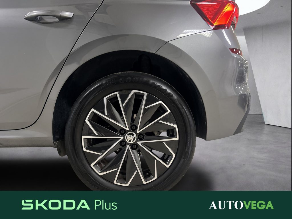 SKODA Kamiq 1.5 tsi black dots 150cv - 17