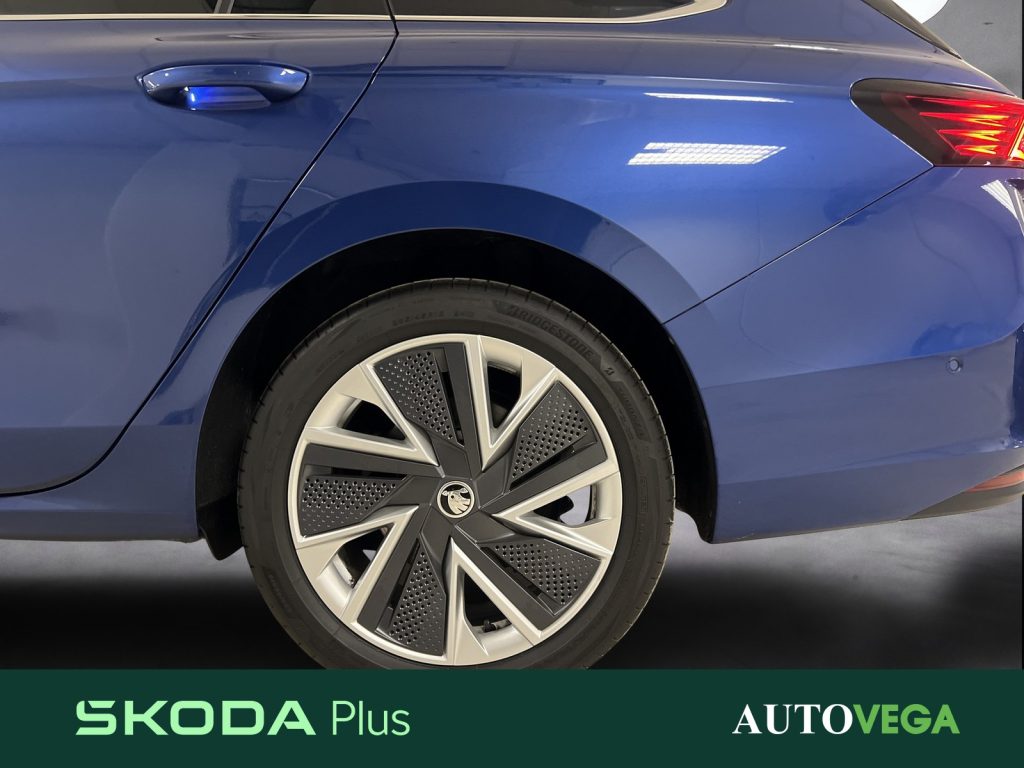 SKODA Superb wagon 2.0 tdi selection 150cv dsg - 16
