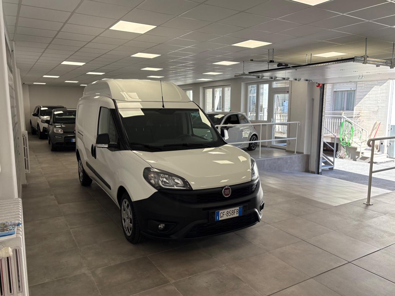 FIAT Doblo 1.6 MJT S&S 120CV PL-TA Cargo Maxi XL 14900€+ IVA - 3