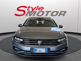 Volkswagen Passat Variant 2.0 TDI SCR EVO DSG Business 2023 usata a Fano