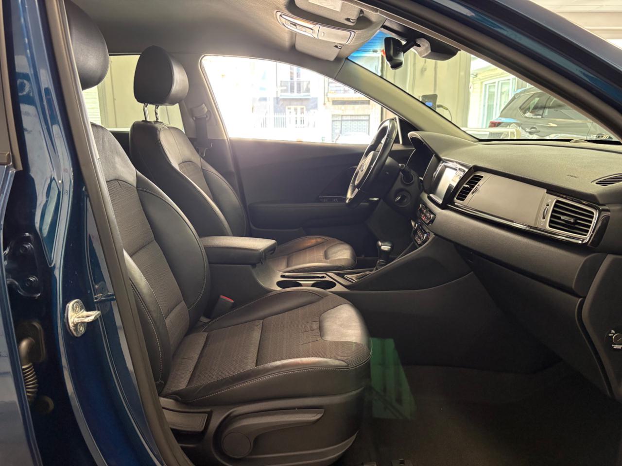 KIA Niro 1.6 GDi DCT HEV Style - 8