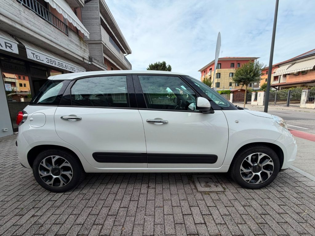 FIAT 500L 1.4 95 CV S&S Connect - 4
