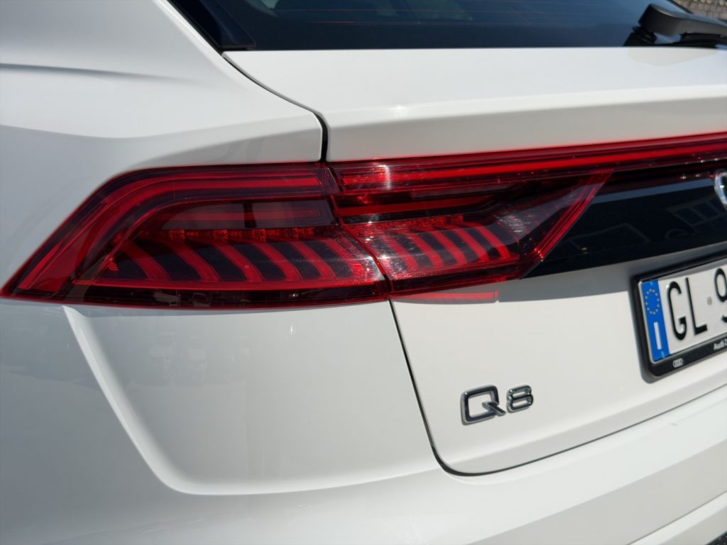 AUDI Q8 45tdi 230cv sport - 16