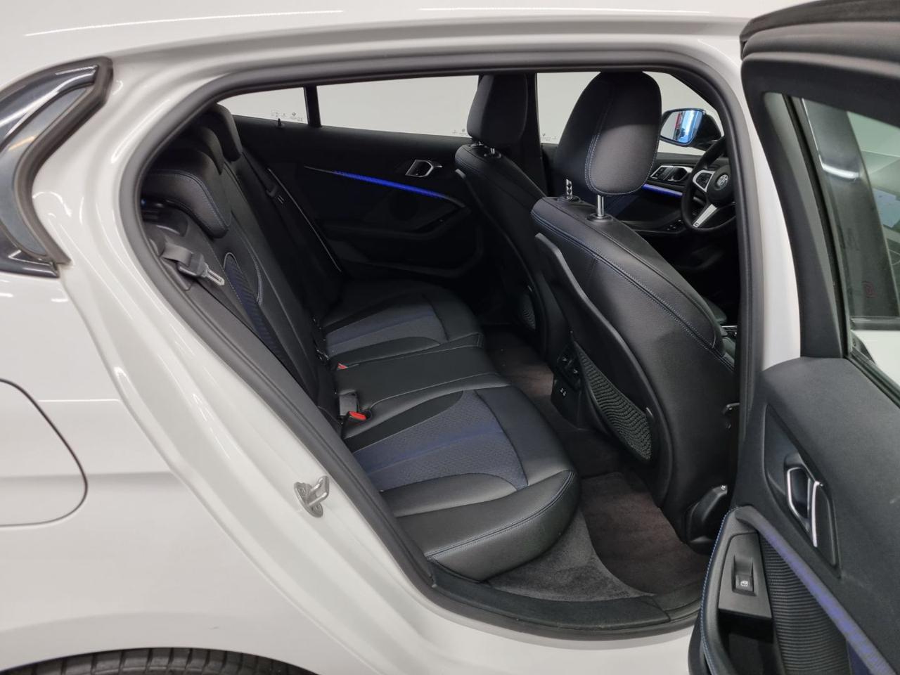 BMW 118 d 5p. Sport - 26