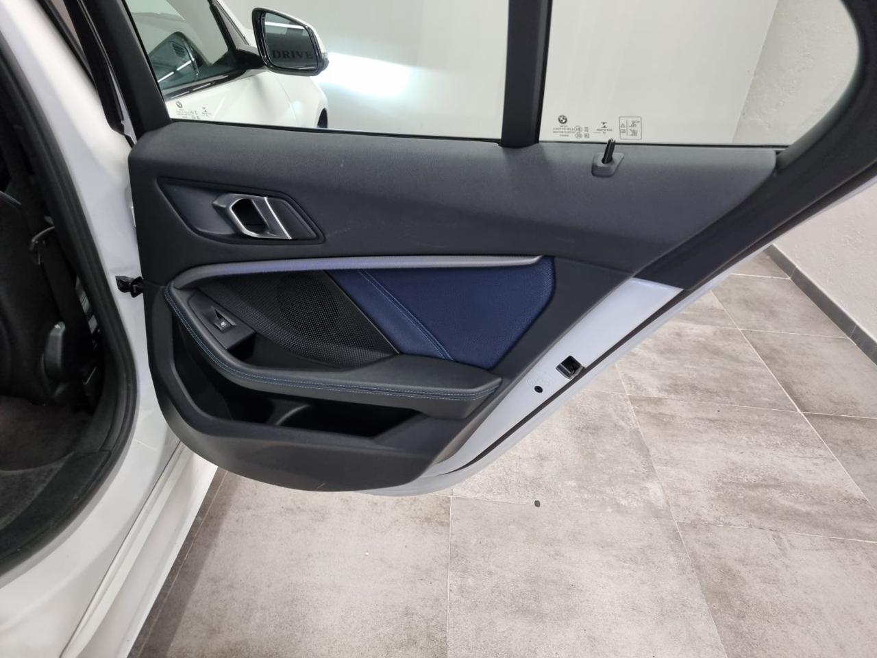 BMW 118 d 5p. Sport - 27