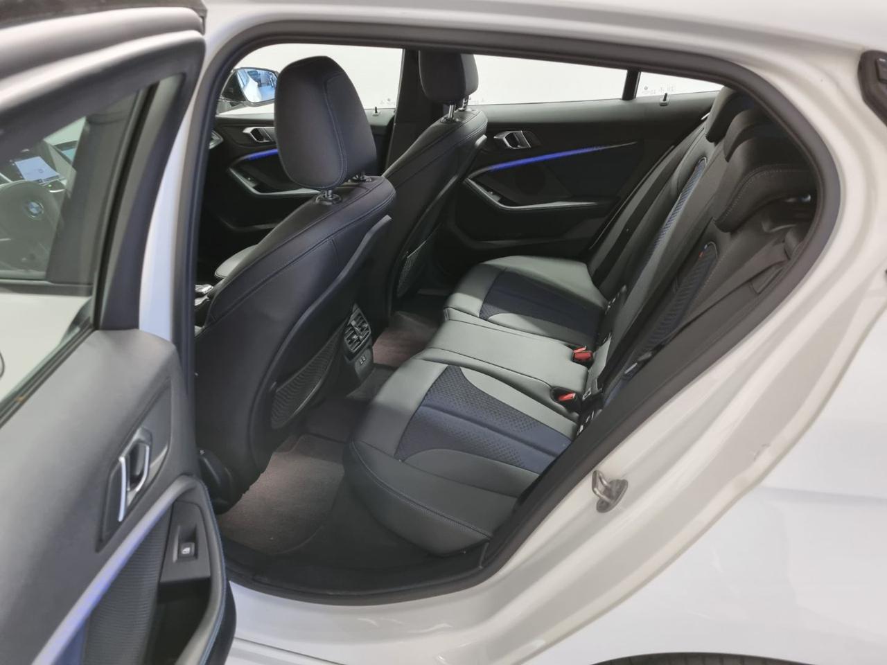 BMW 118 d 5p. Sport - 11