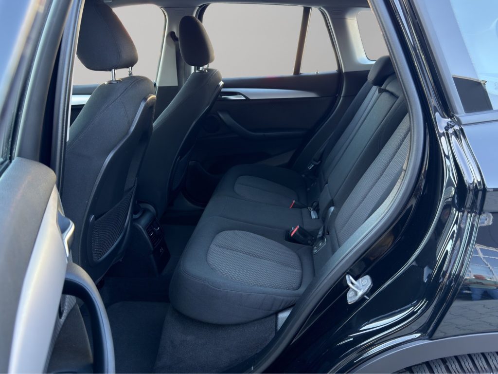 BMW X1 25E XDRIVE ADVANTAGE - 8
