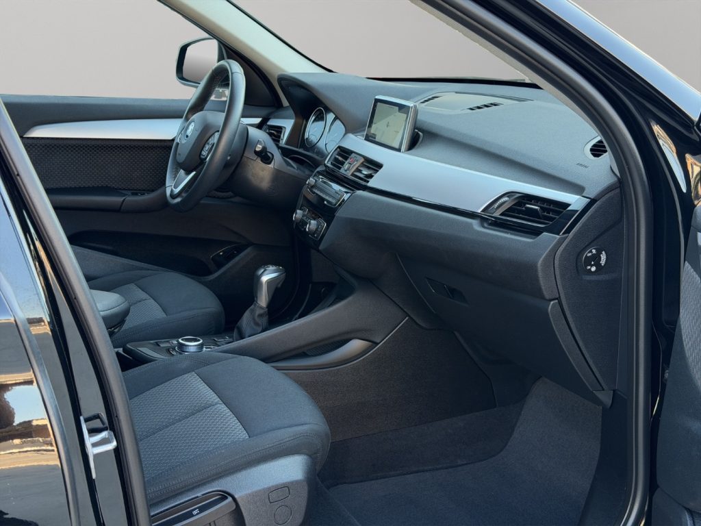BMW X1 25E XDRIVE ADVANTAGE - 9