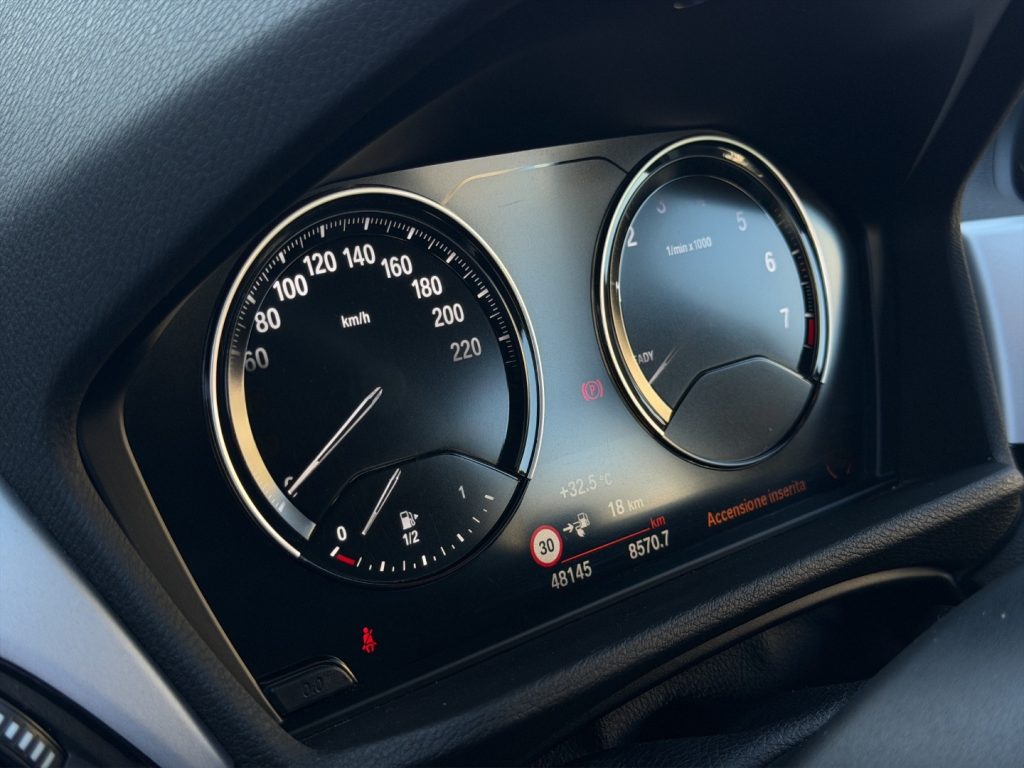 BMW X1 25E XDRIVE ADVANTAGE - 12