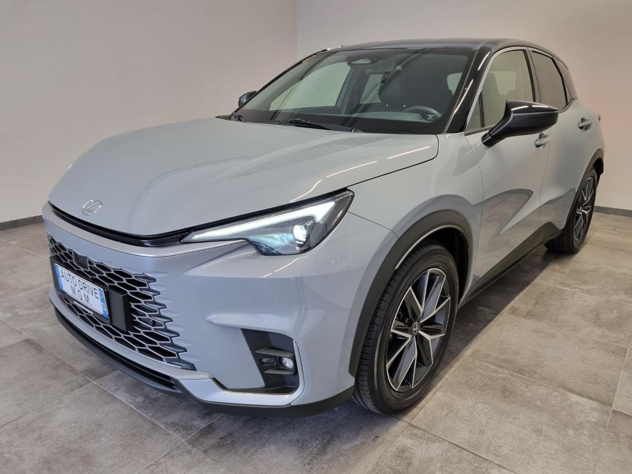LEXUS LBX Hybrid 4WD Emotion - 31