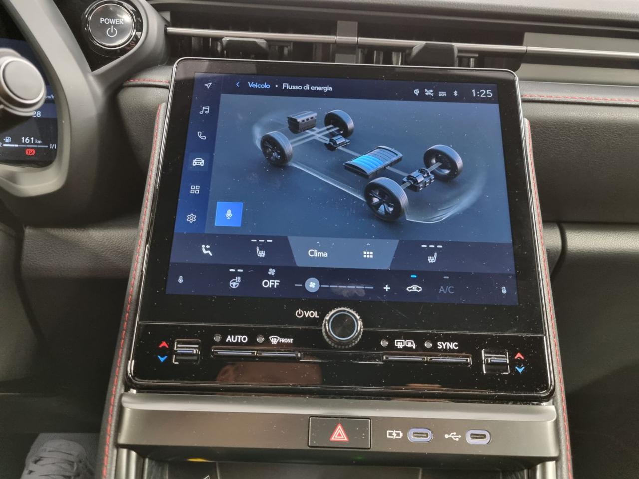 LEXUS LBX Hybrid 4WD Emotion - 12