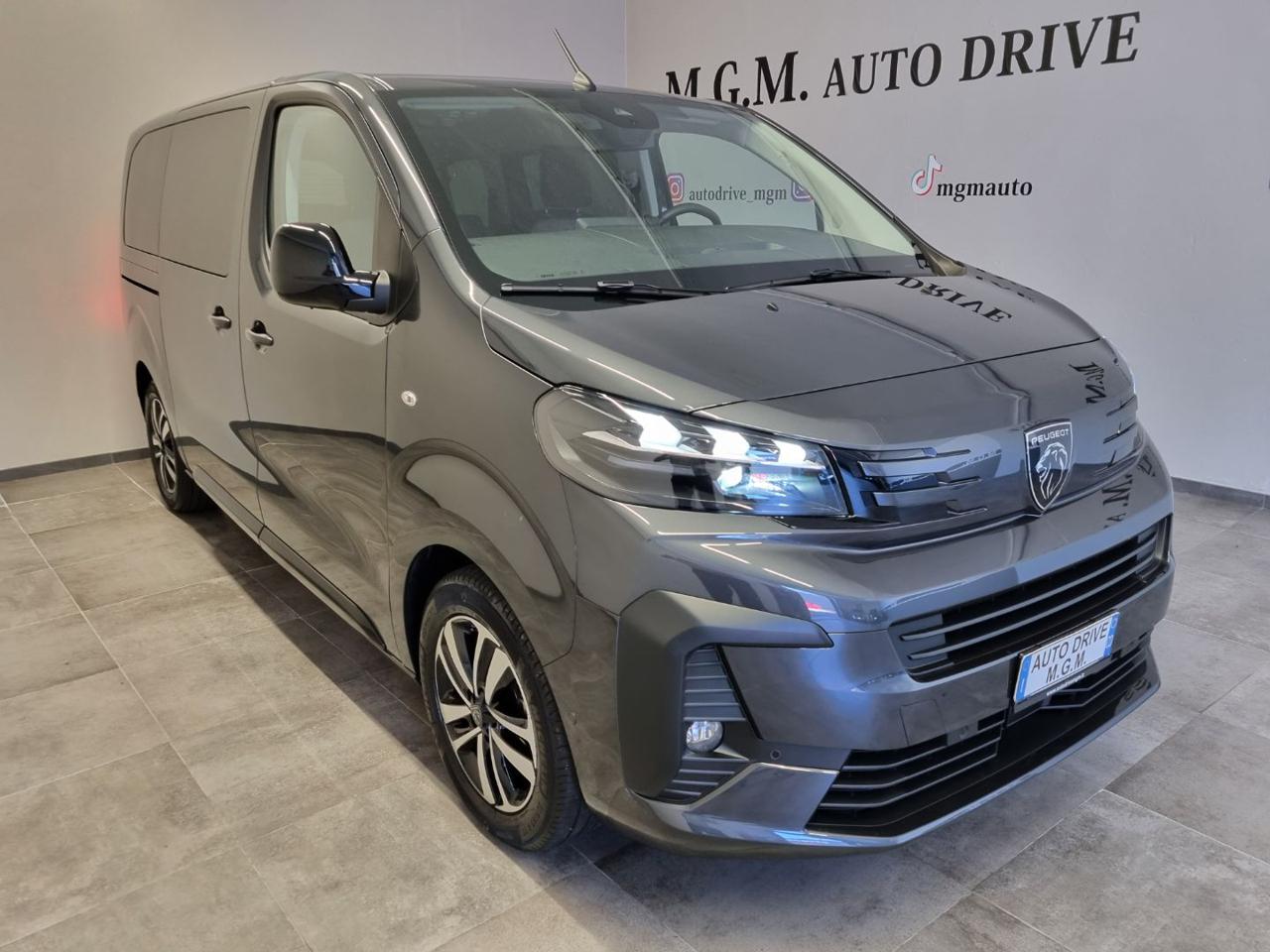 PEUGEOT Traveller BlueHDi 180 S&S EAT8 Standard Business - 14