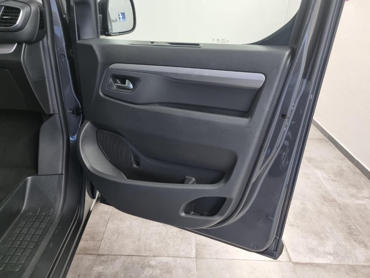 PEUGEOT Traveller BlueHDi 180 S&S EAT8 Standard Business - 26