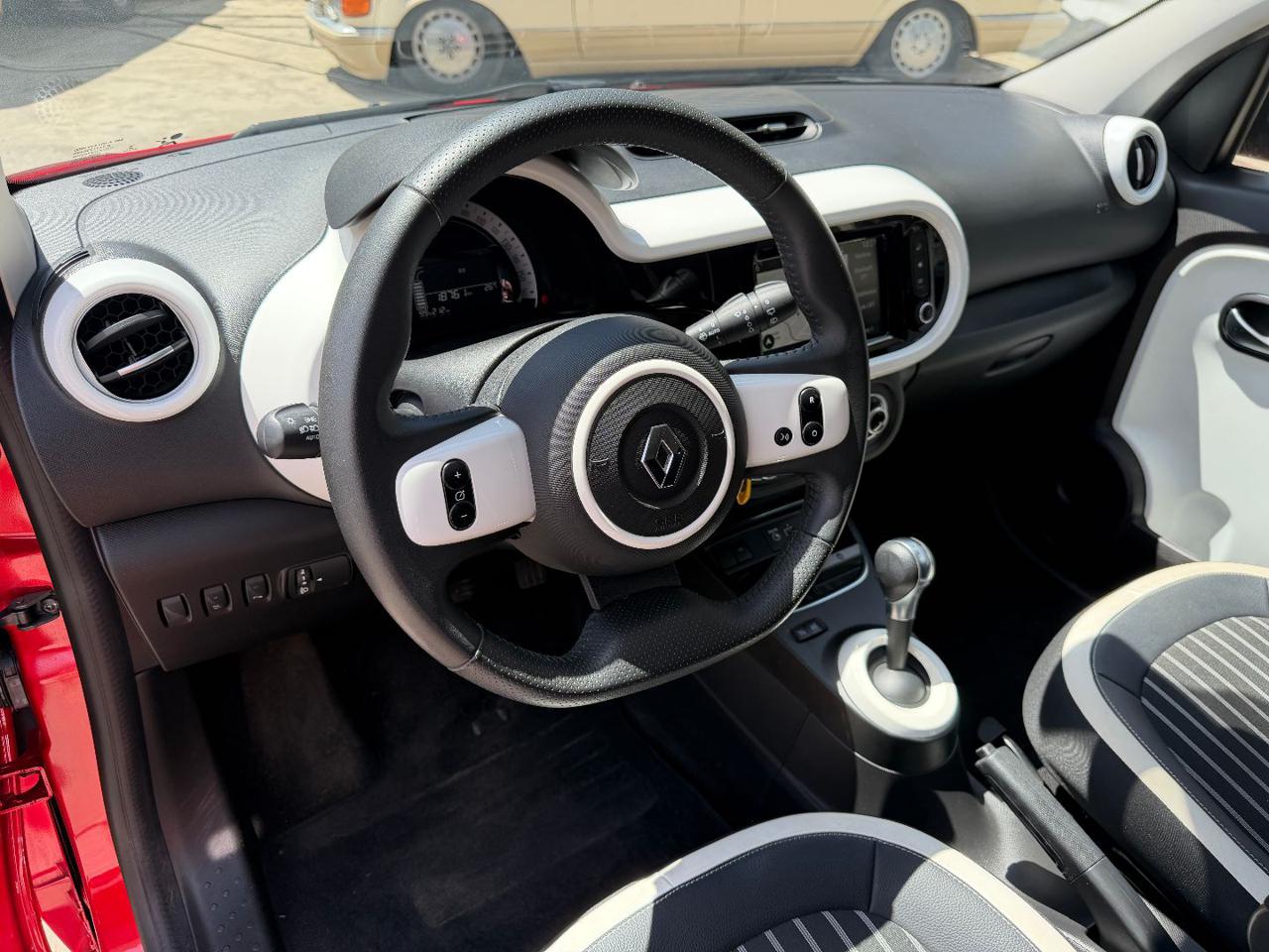 RENAULT Twingo Electric Techno - 14