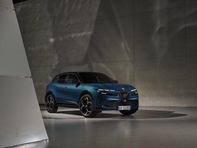ALFA ROMEO Junior Grigio scuro metallizzato