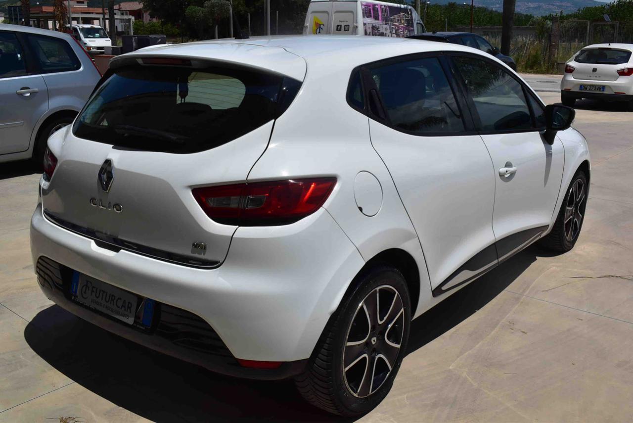 RENAULT Clio 1.5 dCi 8V 90CV Start&Stop 83gr 5 porte EcoBusines - 19