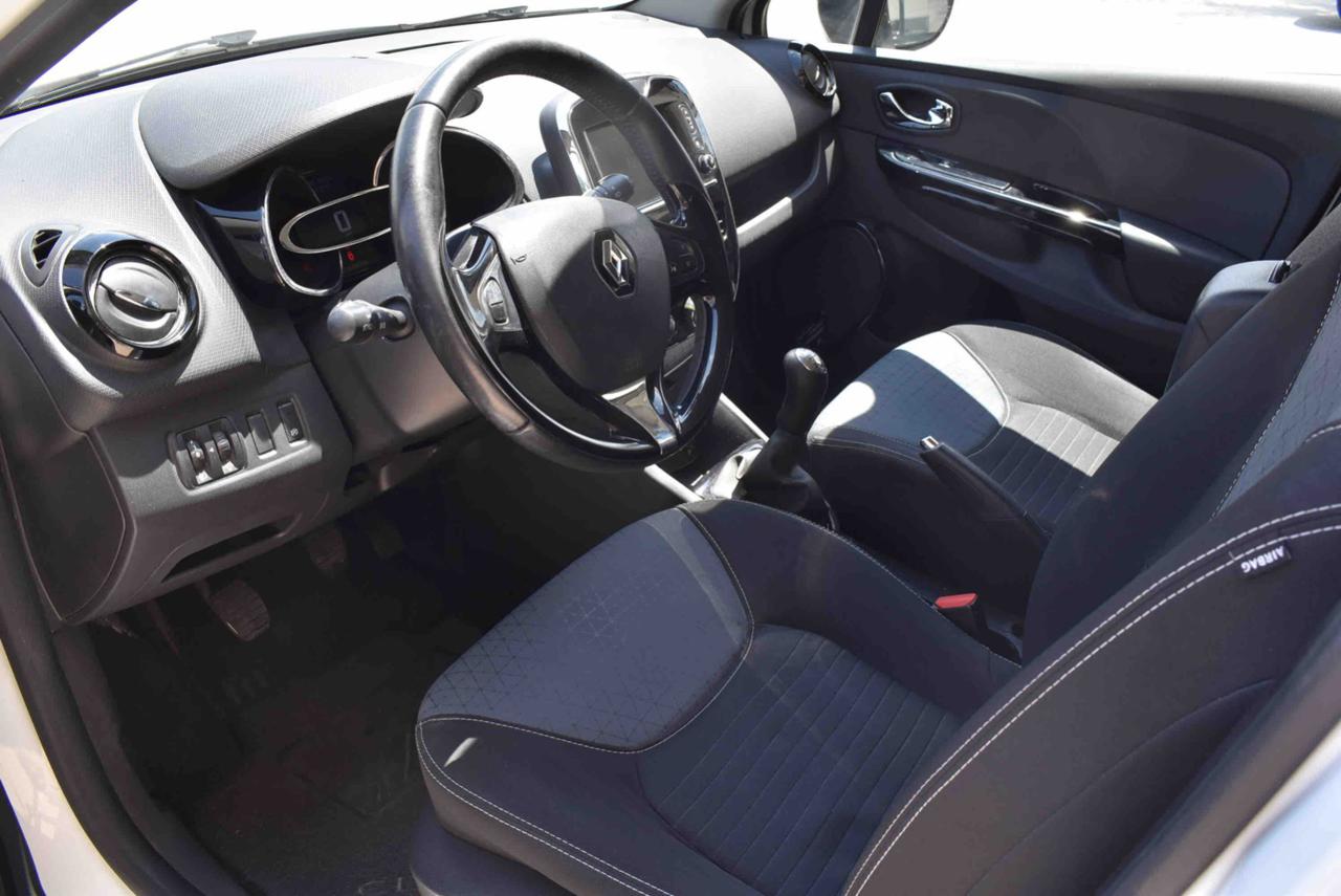 RENAULT Clio 1.5 dCi 8V 90CV Start&Stop 83gr 5 porte EcoBusines - 6