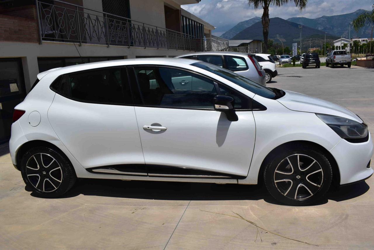 RENAULT Clio 1.5 dCi 8V 90CV Start&Stop 83gr 5 porte EcoBusines - 5