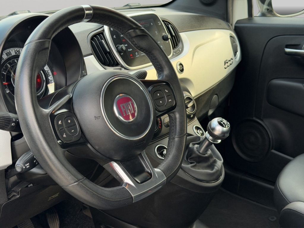 FIAT 500 1.0 Hybrid Connect - 11