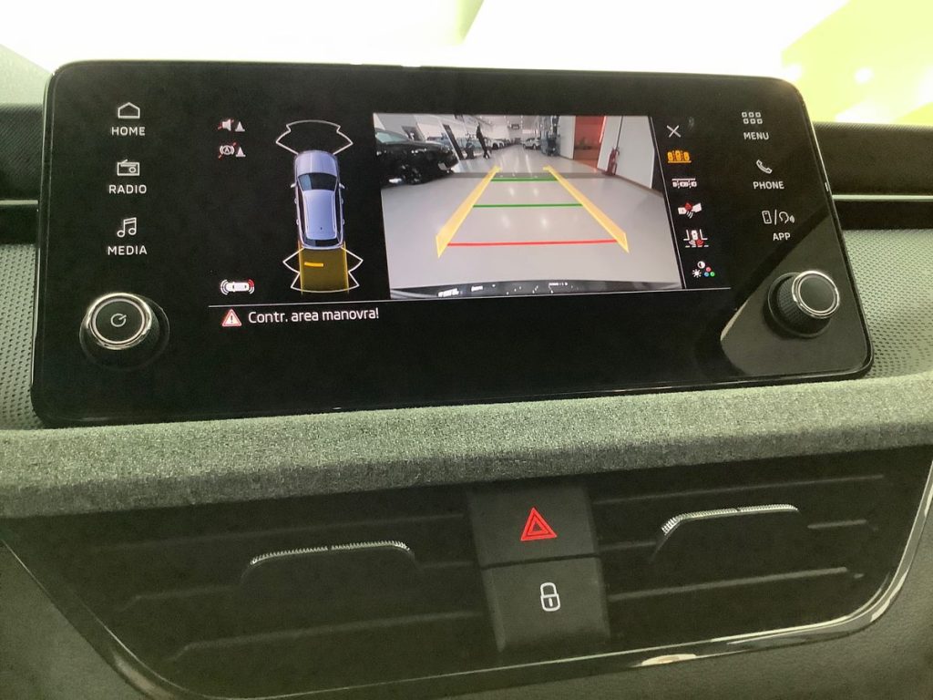 SKODA Kamiq 1.5 TSI ACT DSG 130 Edition - 16