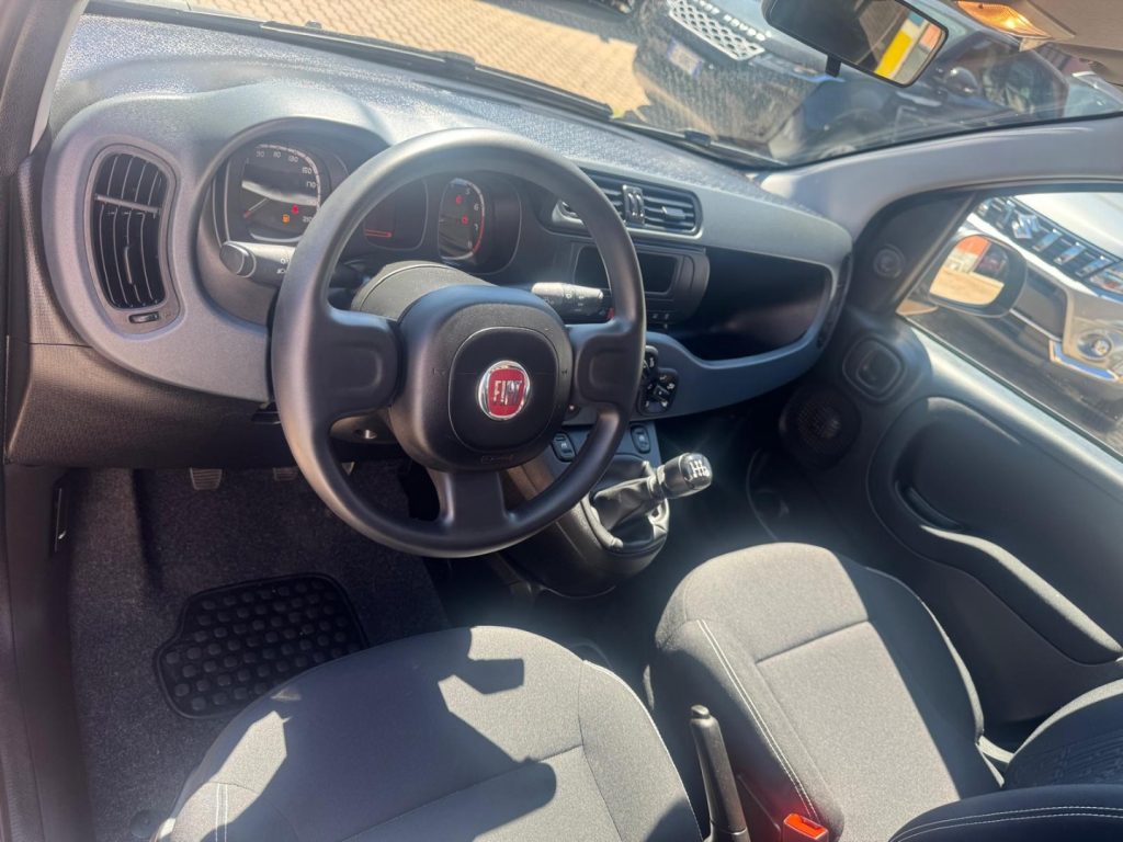 FIAT Panda 1.0 FireFly S&S Hybrid - 11