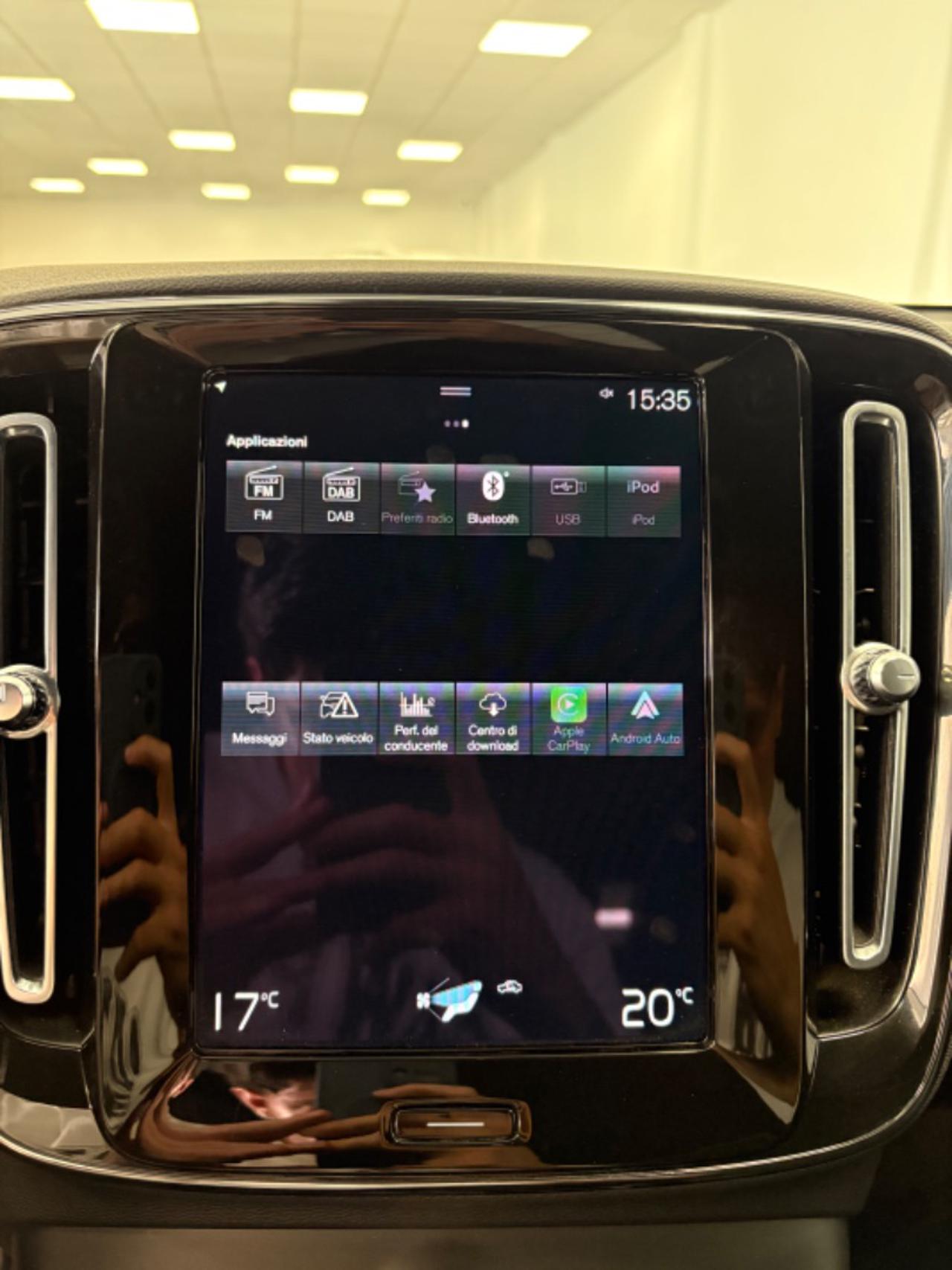 VOLVO XC40 T4 Recharge Plug-in Hybrid R-design FULL LED - 14