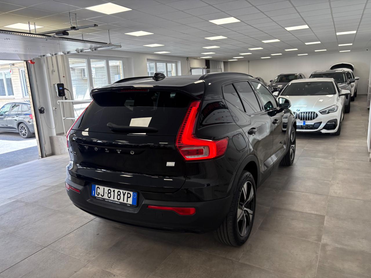 VOLVO XC40 T4 Recharge Plug-in Hybrid R-design FULL LED - 6