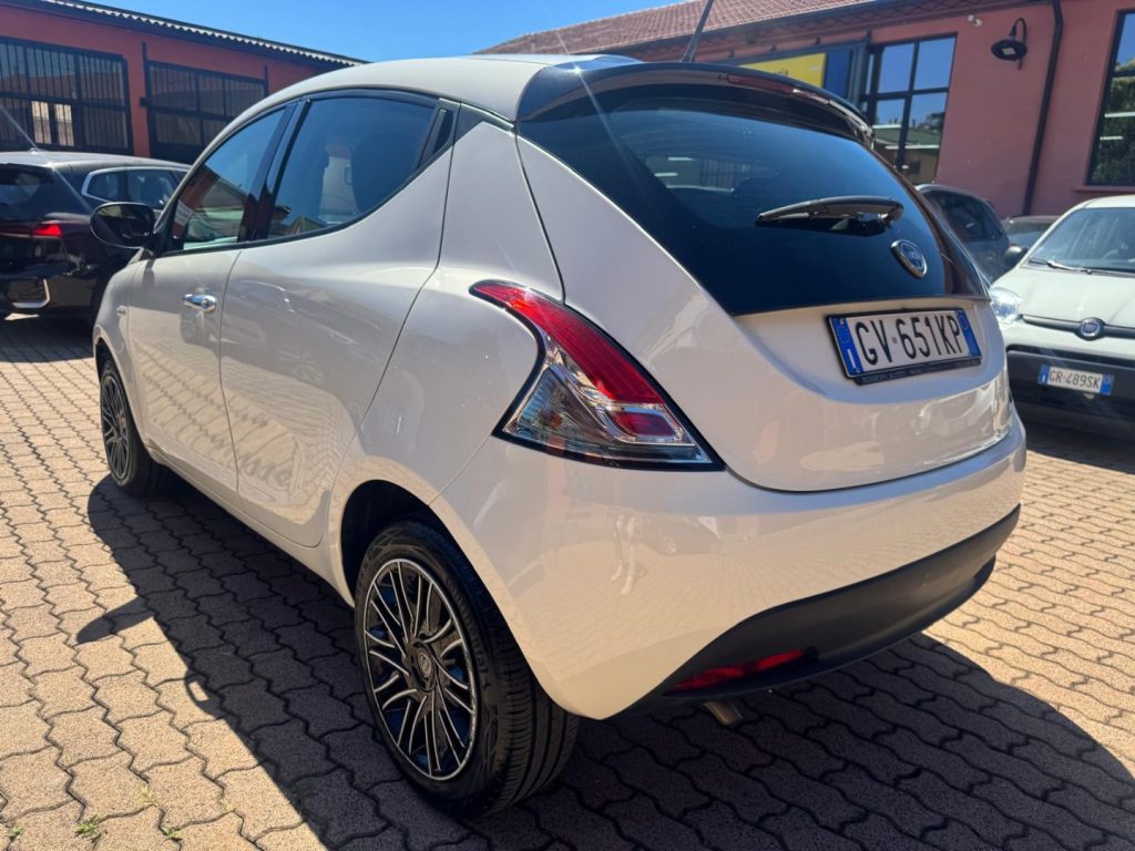 LANCIA Ypsilon 1.0 FireFly 5 porte S&S Hybrid Oro - 7