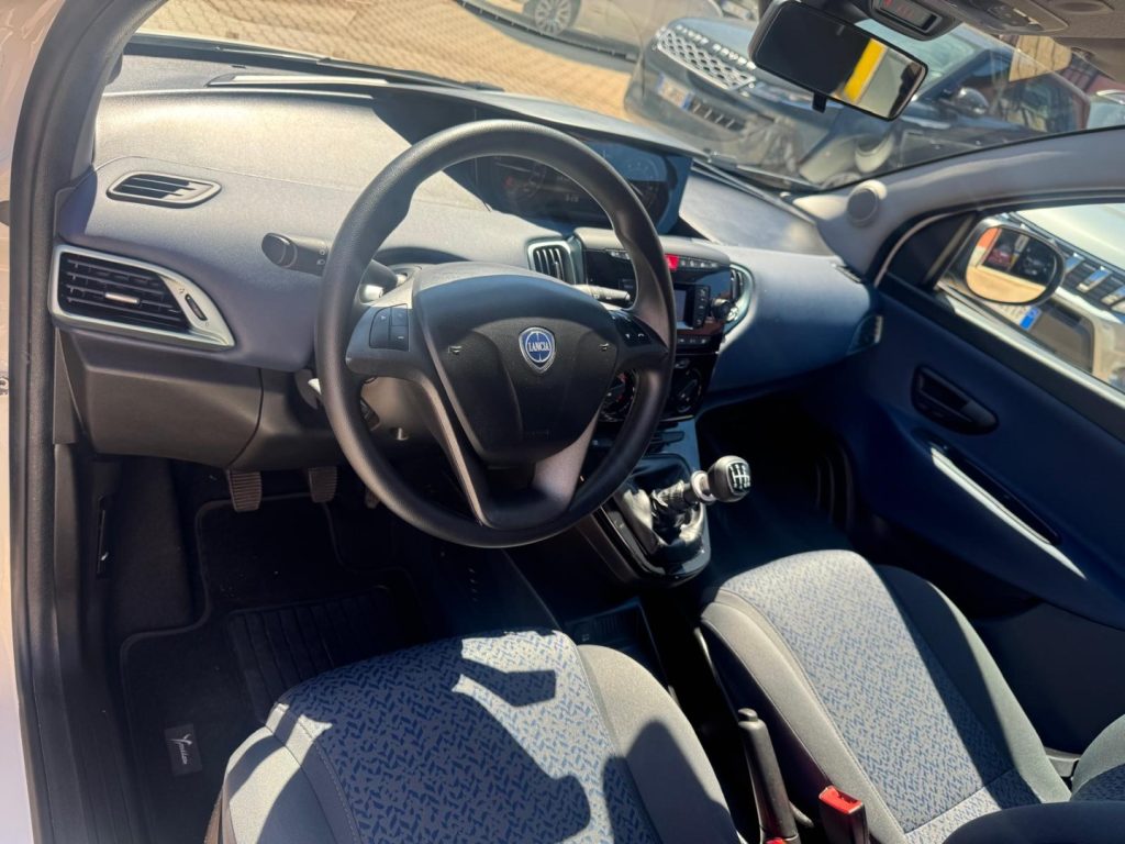 LANCIA Ypsilon 1.0 FireFly 5 porte S&S Hybrid Oro - 18
