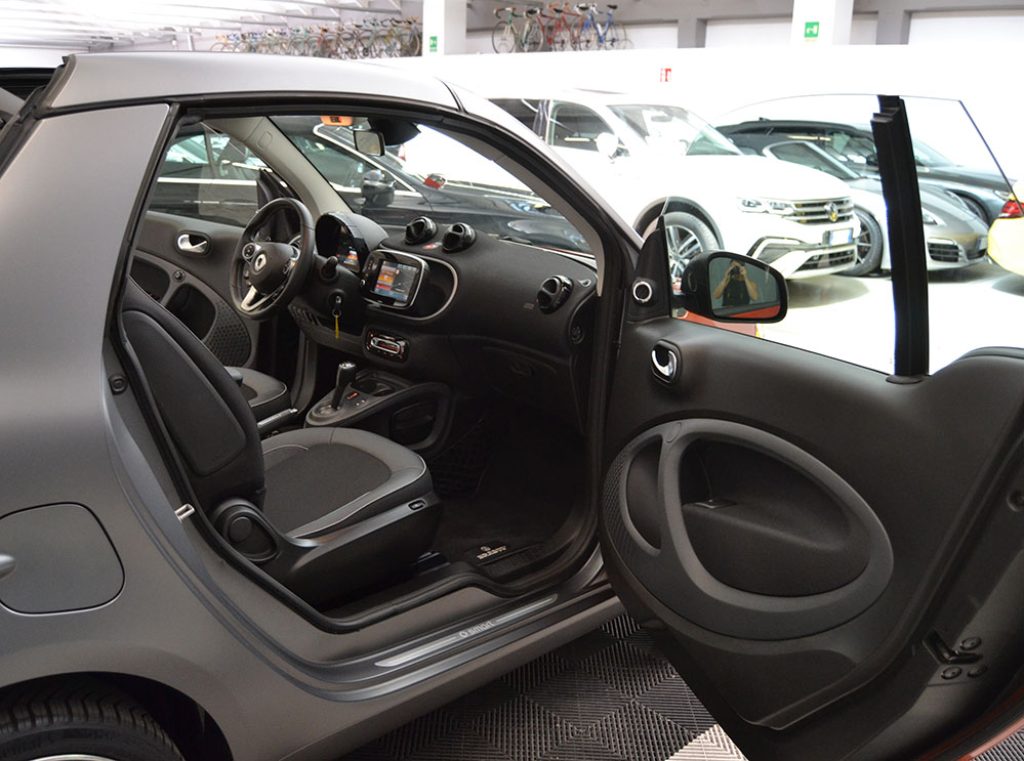 SMART ForTwo BRABUS 0.9 Turbo twinamic cabrio  KM 17.700  - 3