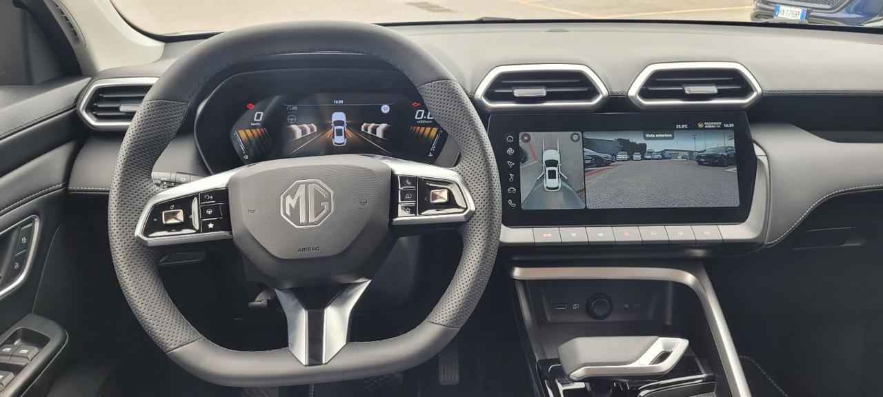 MG ZS 1.5 Hybrid+ Luxury - 8