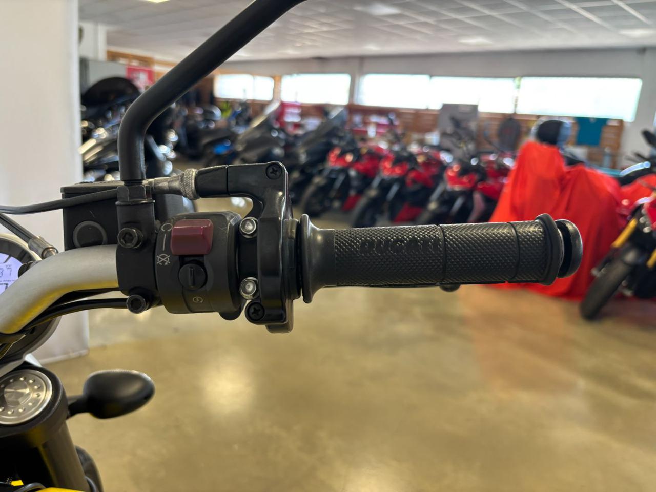 DUCATI Scrambler 800 SCR800 ICON 18 - 12