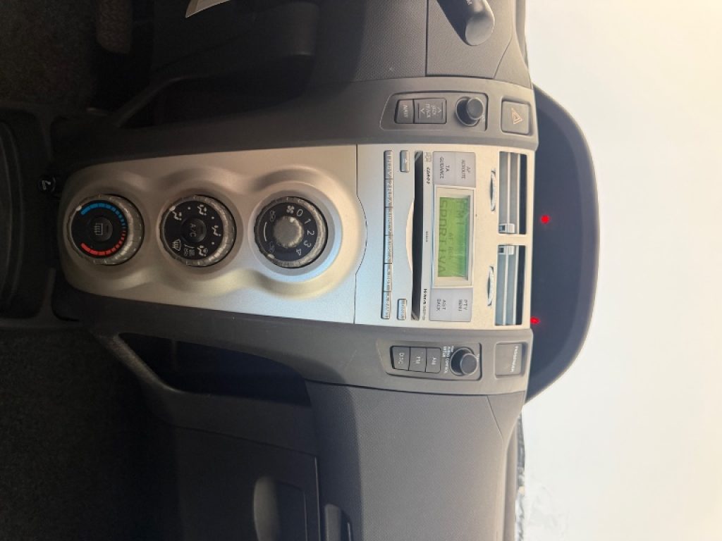 TOYOTA Yaris 1.3 5 porte M-MT SOL - 12