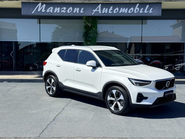 VOLVO XC40 Bianco metallizzato