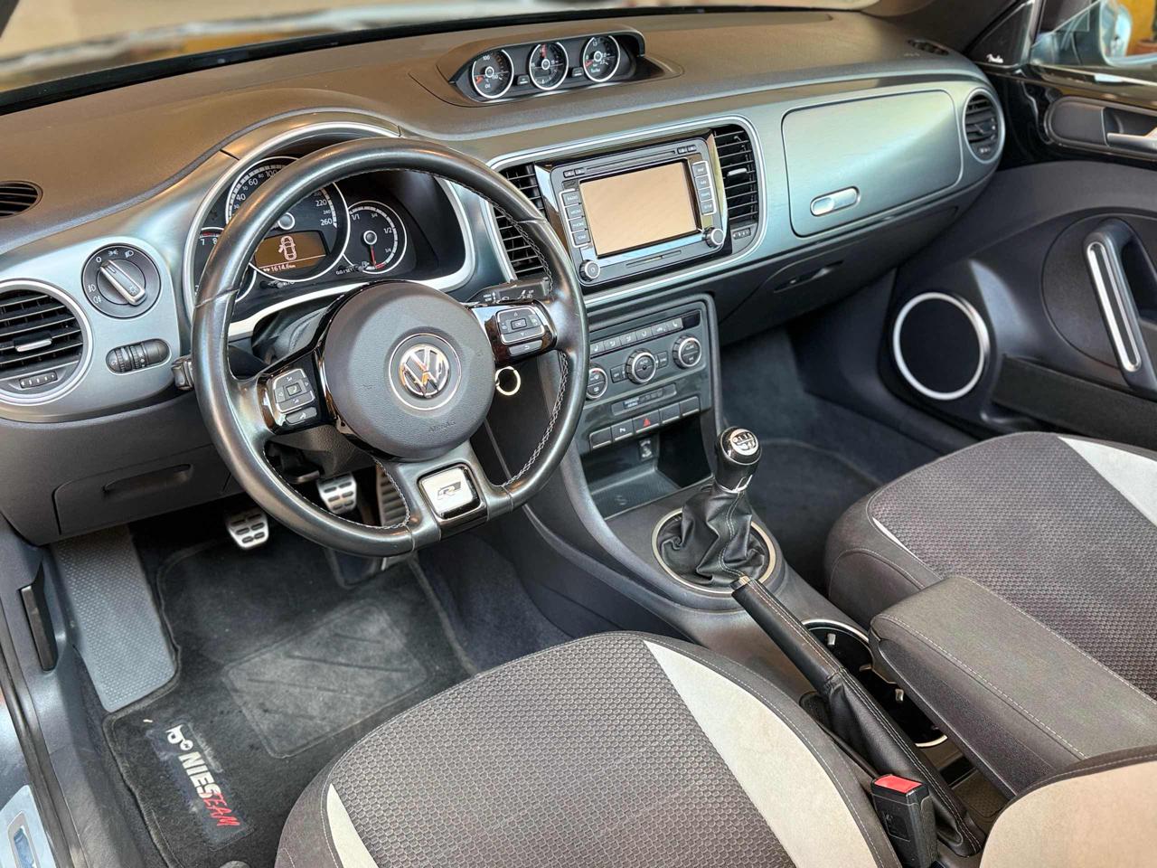 Maggiolino Cabrio 1.4 TSI R-Line #Fender - immagine 8