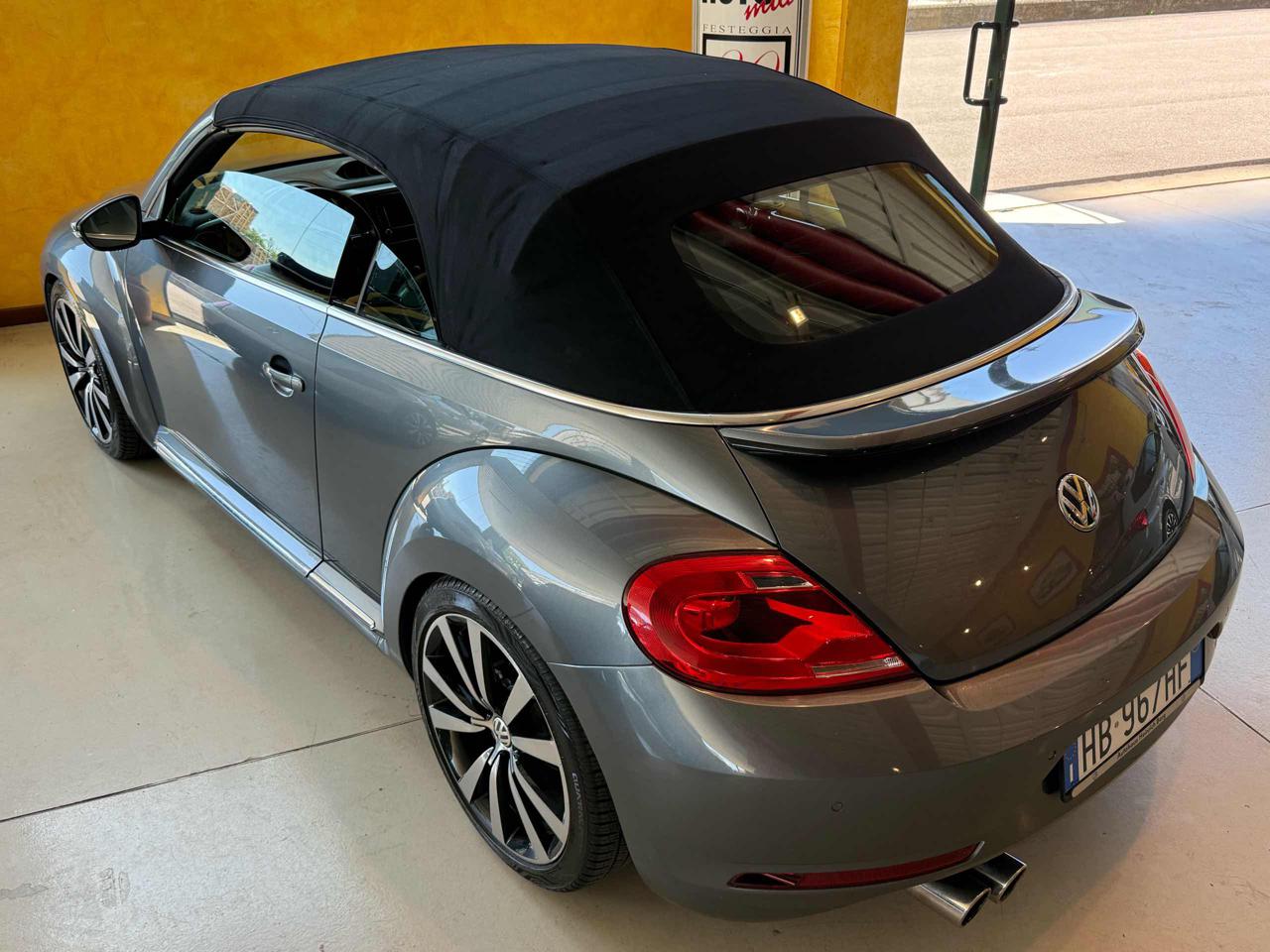 Maggiolino Cabrio 1.4 TSI R-Line #Fender - immagine 14