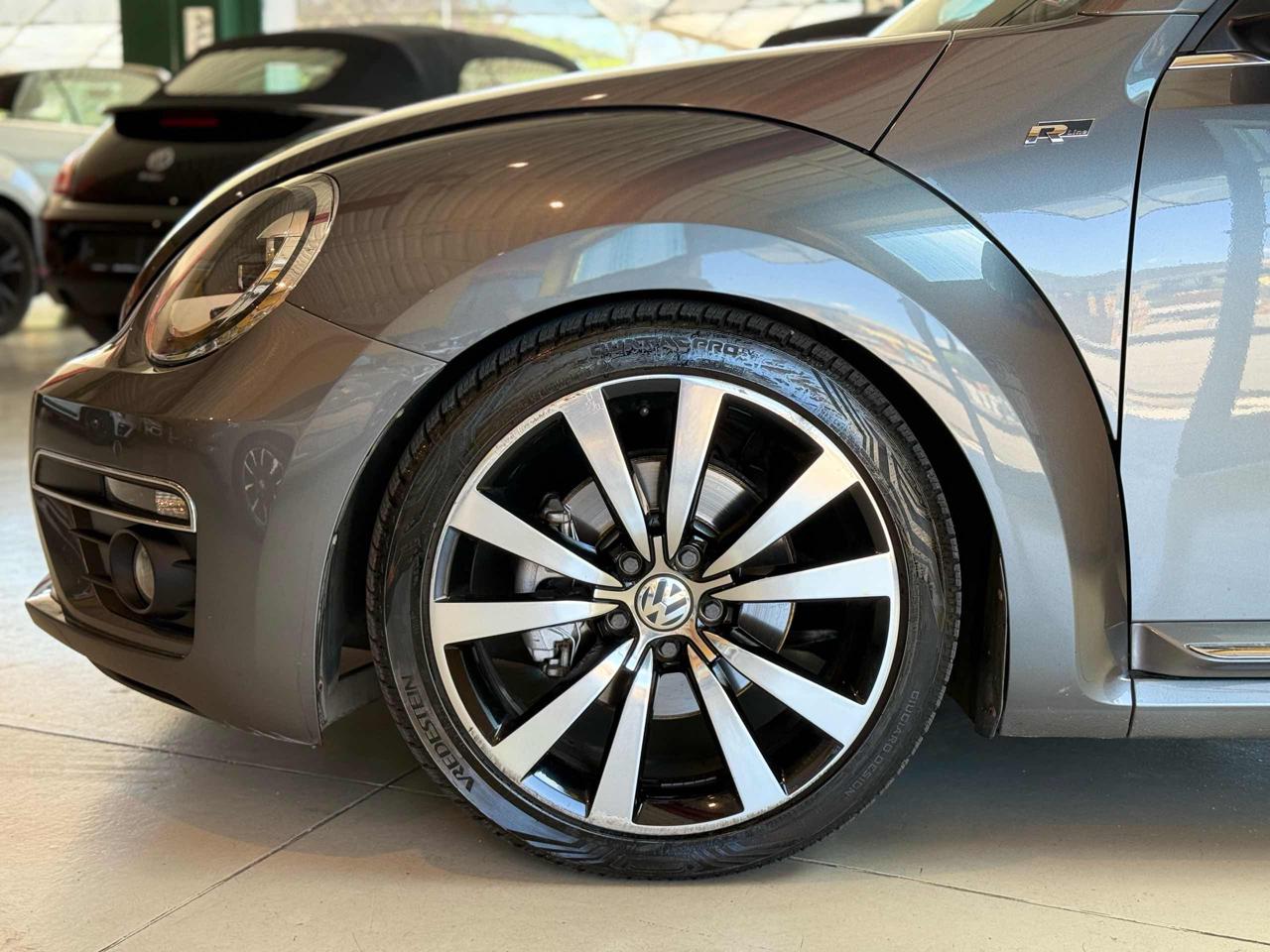 Maggiolino Cabrio 1.4 TSI R-Line #Fender - immagine 4