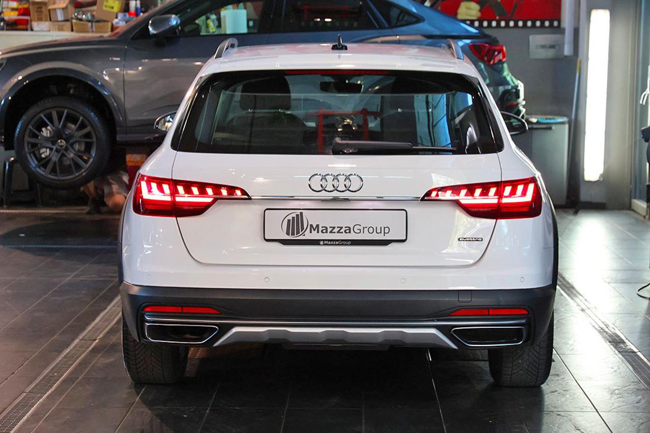 AUDI A4 allroad 40 TDI S-Tronic Business Evolution - 4