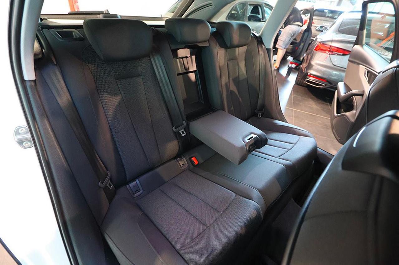 AUDI A4 allroad 40 TDI S-Tronic Business Evolution - 19