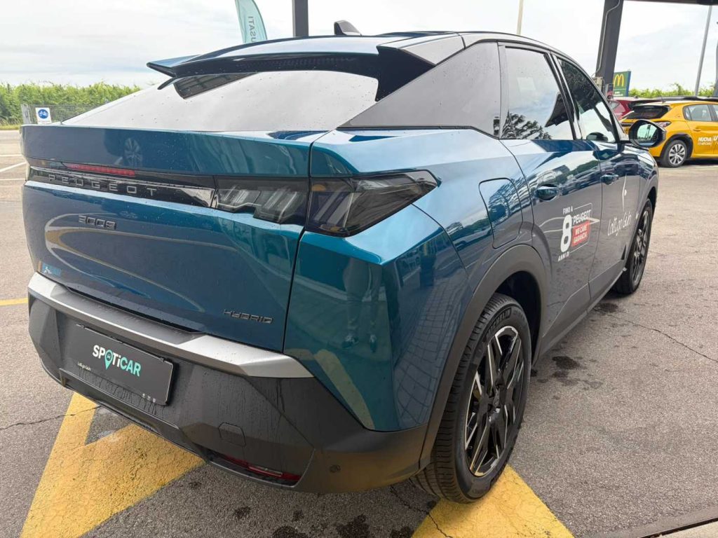 PEUGEOT 3008 Hybrid 145 e-DCS6 Allure - 6