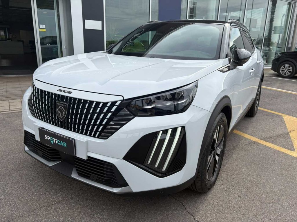 PEUGEOT 2008 Hybrid 145 e-DCS6 GT - 2
