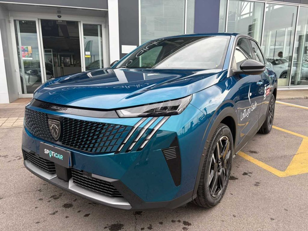 PEUGEOT 3008 Hybrid 145 e-DCS6 Allure - 2