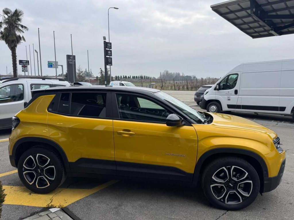 JEEP Avenger 1.2 Turbo 110 CV MHEV Summit - 5
