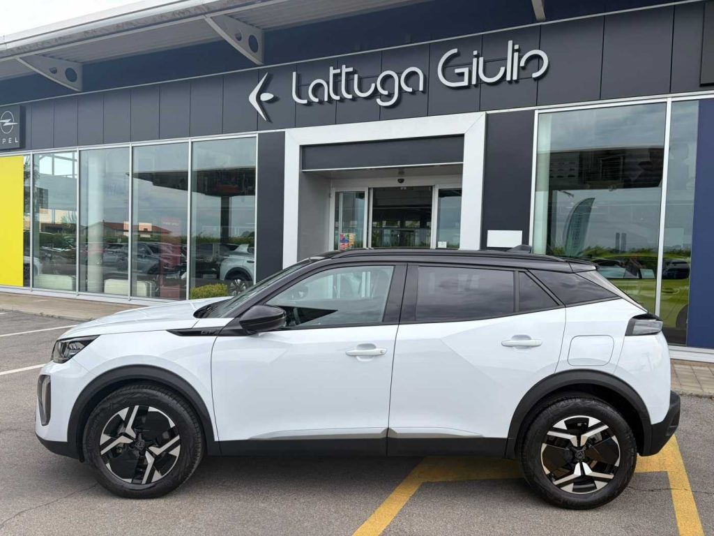 PEUGEOT 2008 Hybrid 145 e-DCS6 GT - 9