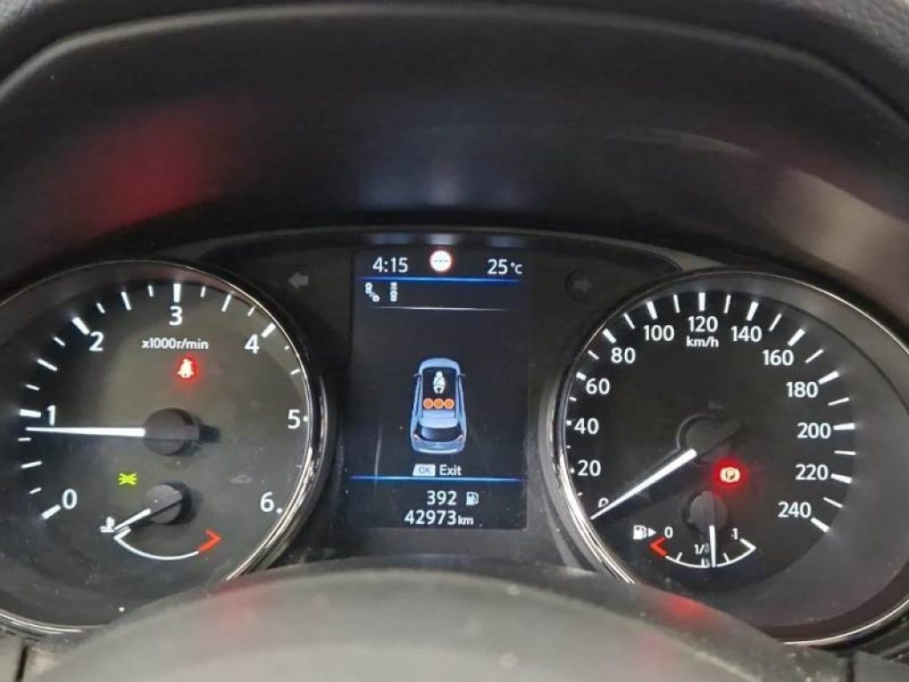 NISSAN X-Trail dCi 150 2WD N-Connecta - 8
