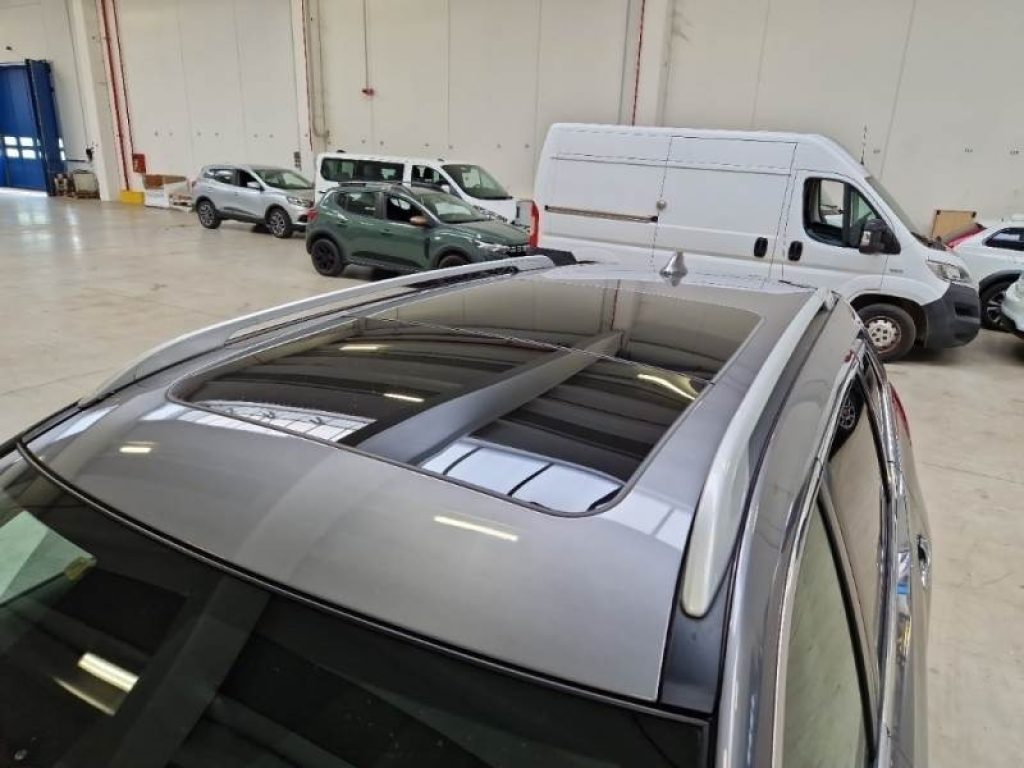 NISSAN X-Trail dCi 150 2WD N-Connecta - 6
