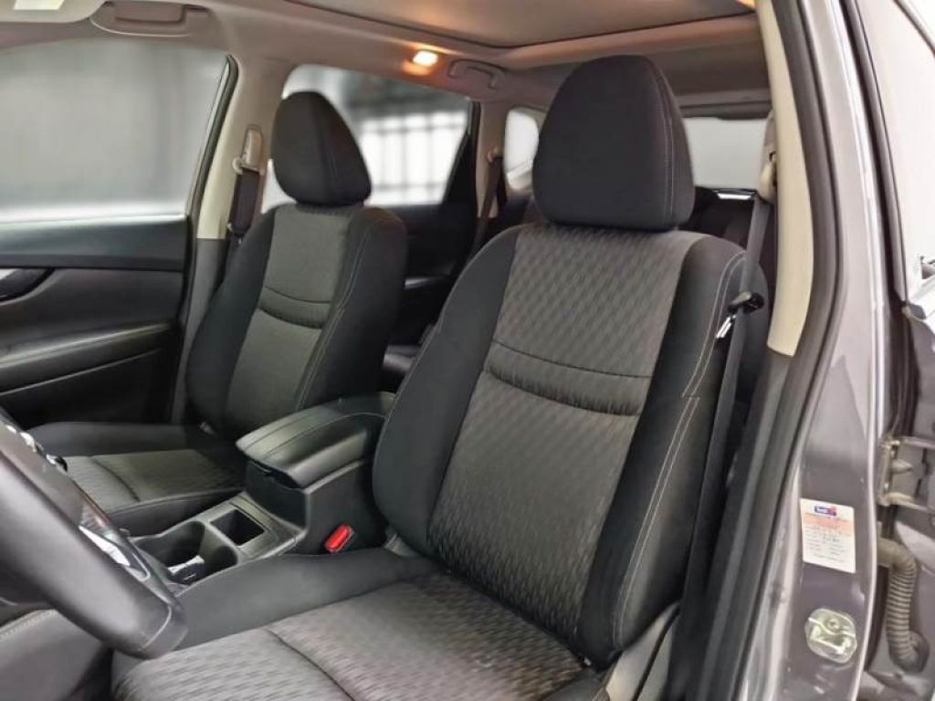 NISSAN X-Trail dCi 150 2WD N-Connecta - 9