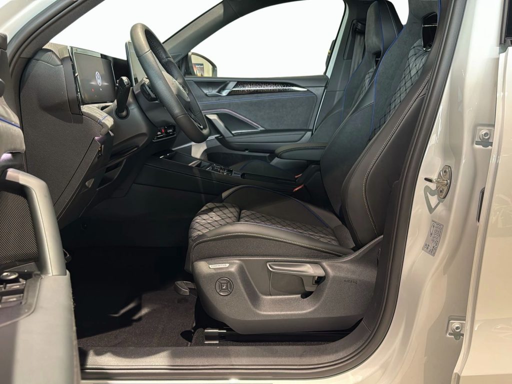 VOLKSWAGEN Tiguan Nuova Tiguan R-Line Plus 2.0 TDI SCR 110 kW (150 C - 7