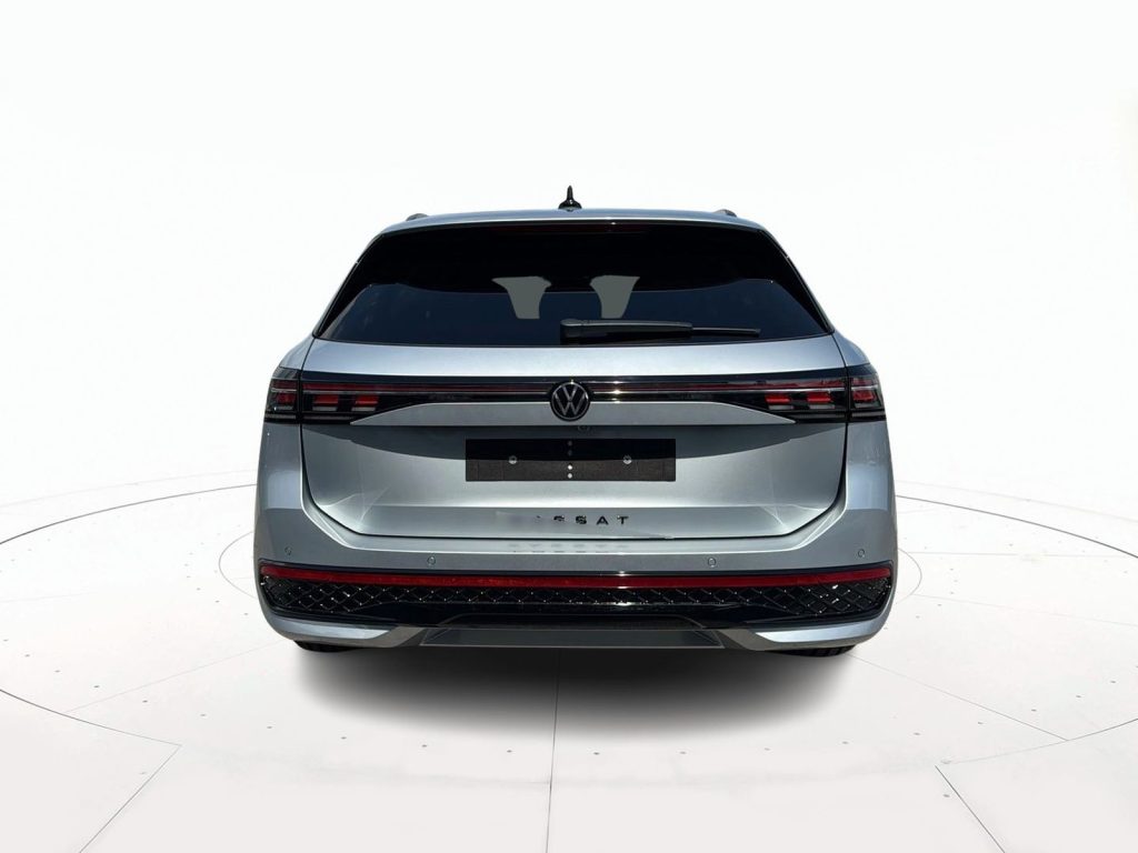 VOLKSWAGEN Passat Nuova Passat R-Line 2.0 TDI SCR 110 kW (150 CV) DS - 4